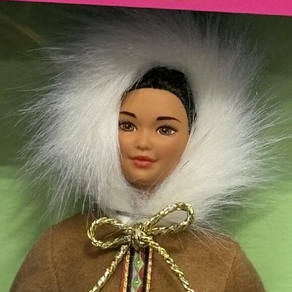 Vintage Arctic Barbie Doll 1995 Mattel Dolls of the World Collection‎ New 16495 - Picture 1 of 12